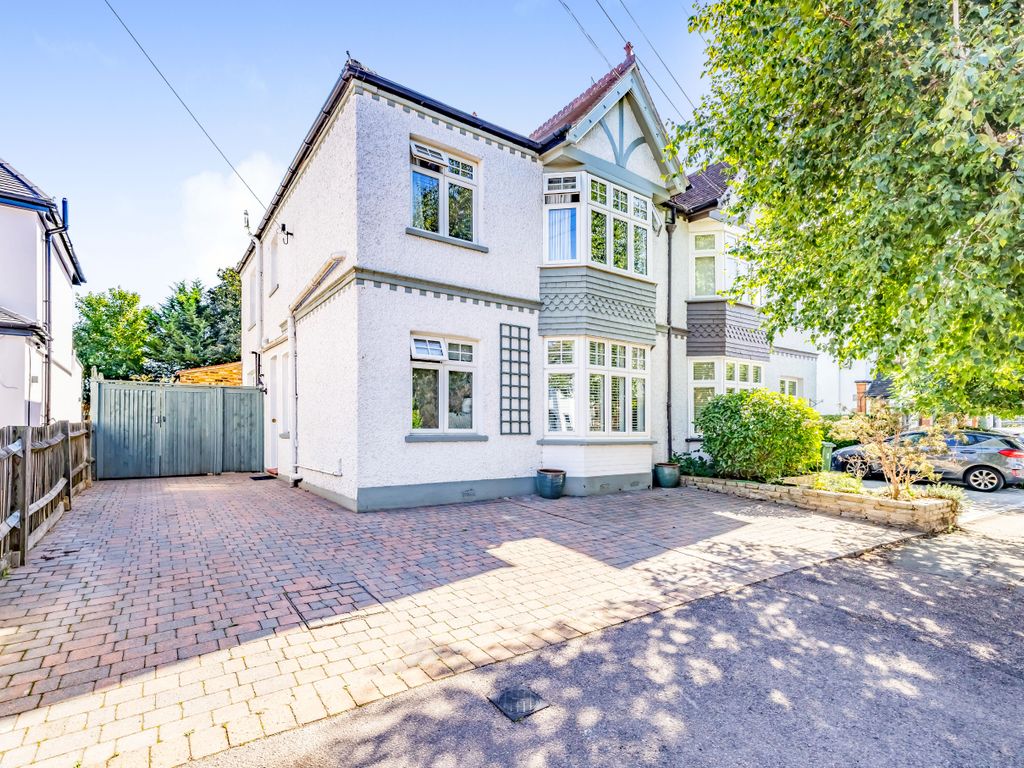 Kingsfield Road, Watford, Hertfordshire WD19  