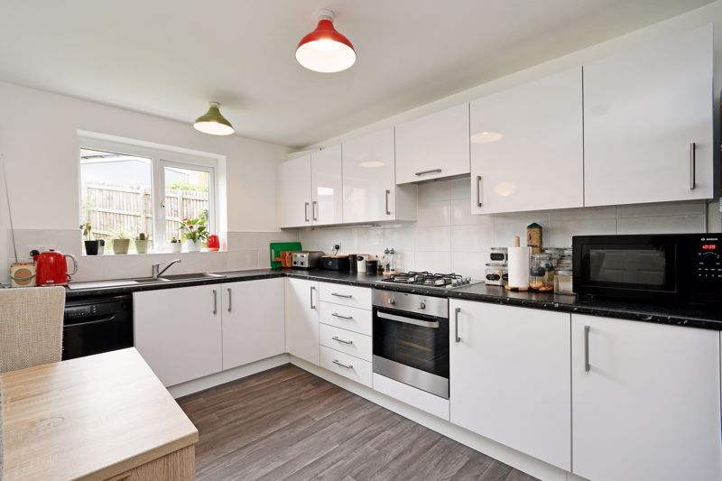 4 bed detached house for sale in Archdale Road, Sheffield S2, £230,000