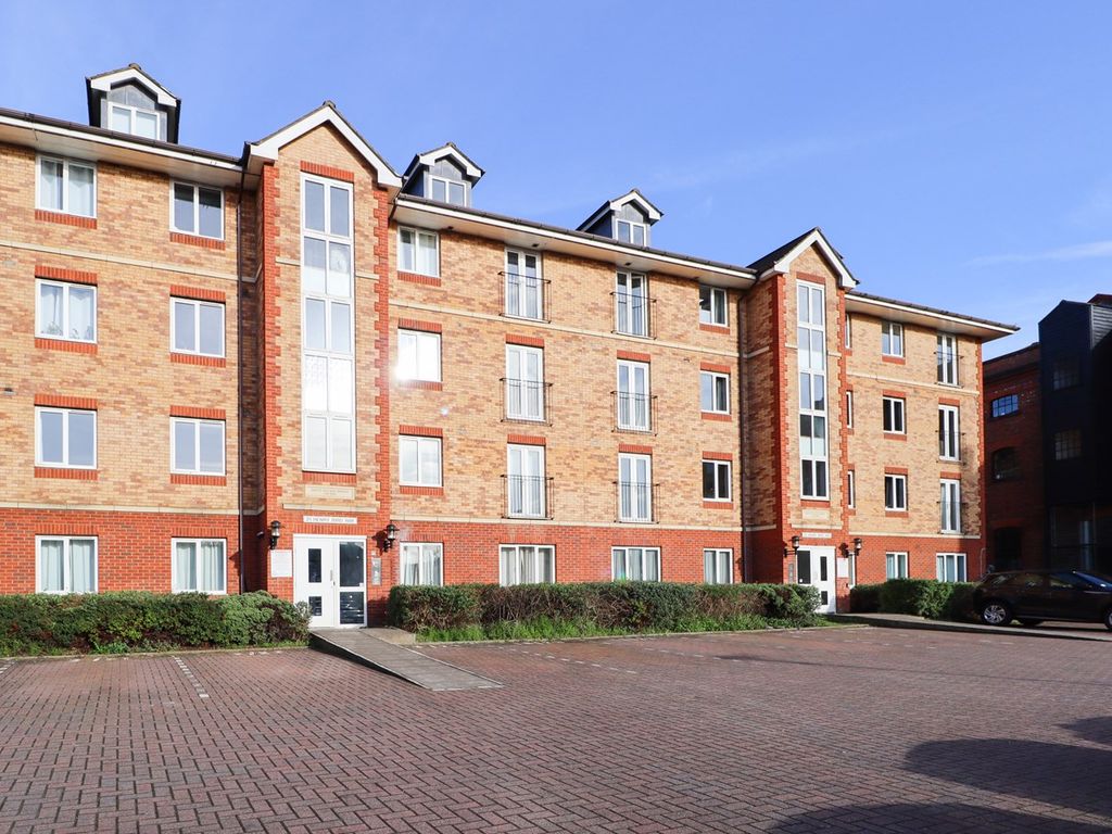 1 bed flat for sale in Henry Bird Way, Northampton, Northampton NN4, £