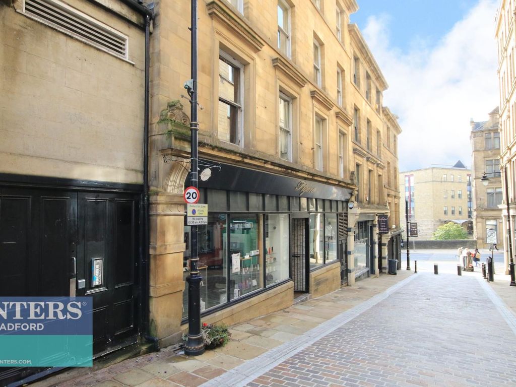 1 bed flat to rent in House, Upper Millergate, Bradford