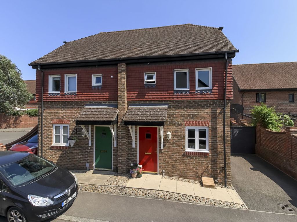 2 bed semidetached house for sale in Holders Close, Billingshurst RH14