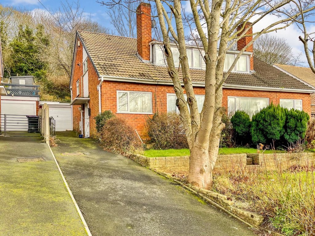 3 bed semidetached house for sale in Hillside Avenue, Bridgnorth WV15