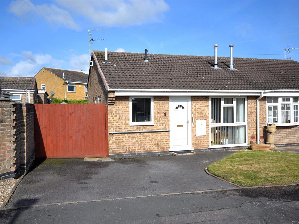 2 bed semidetached bungalow for sale in Canning Way, Loughborough