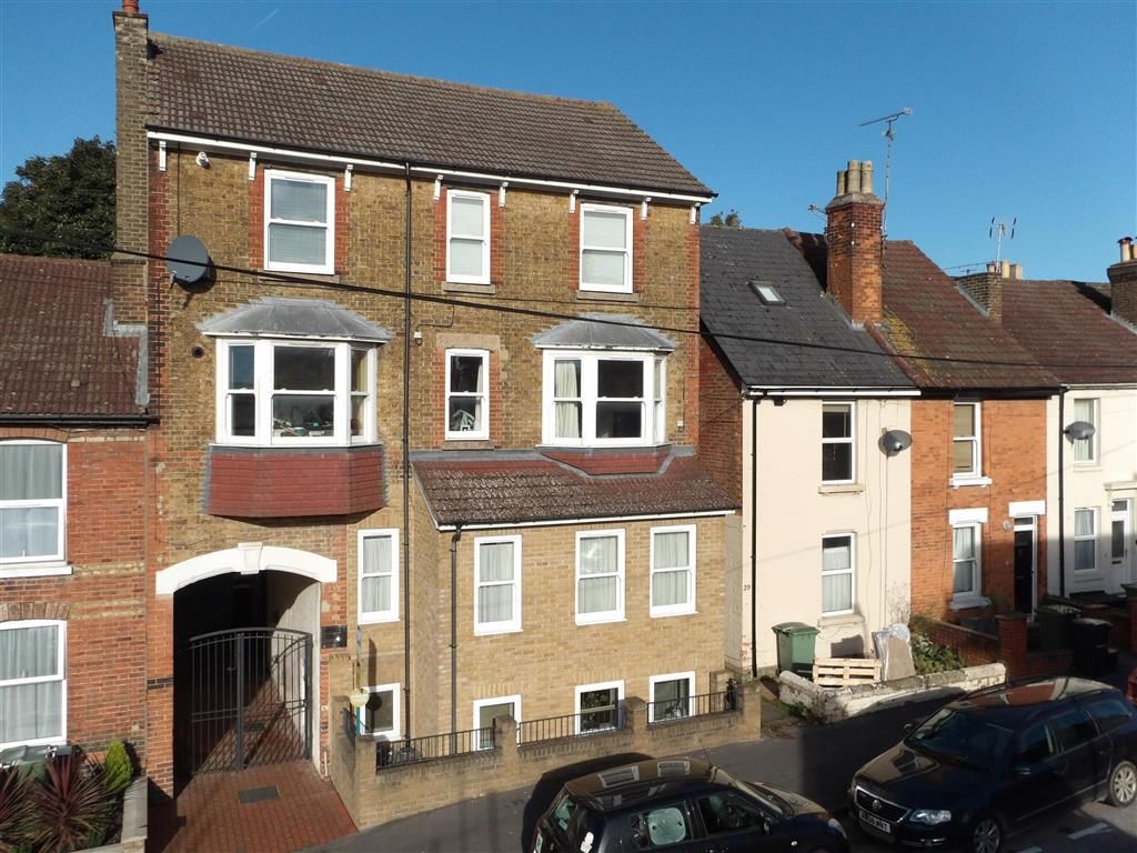 2 bed flat for sale in Hedley Street, Maidstone, Kent ME14 Zoopla