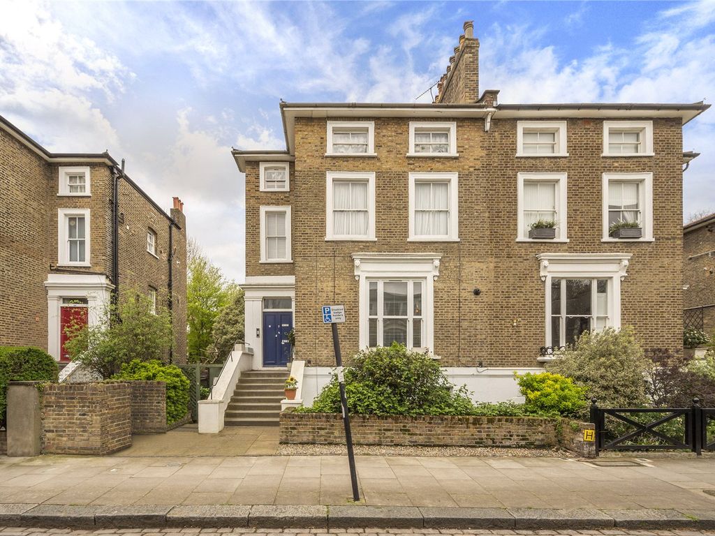 2 bed flat for sale in Bartholomew Road, Kentish Town NW5, £750,000
