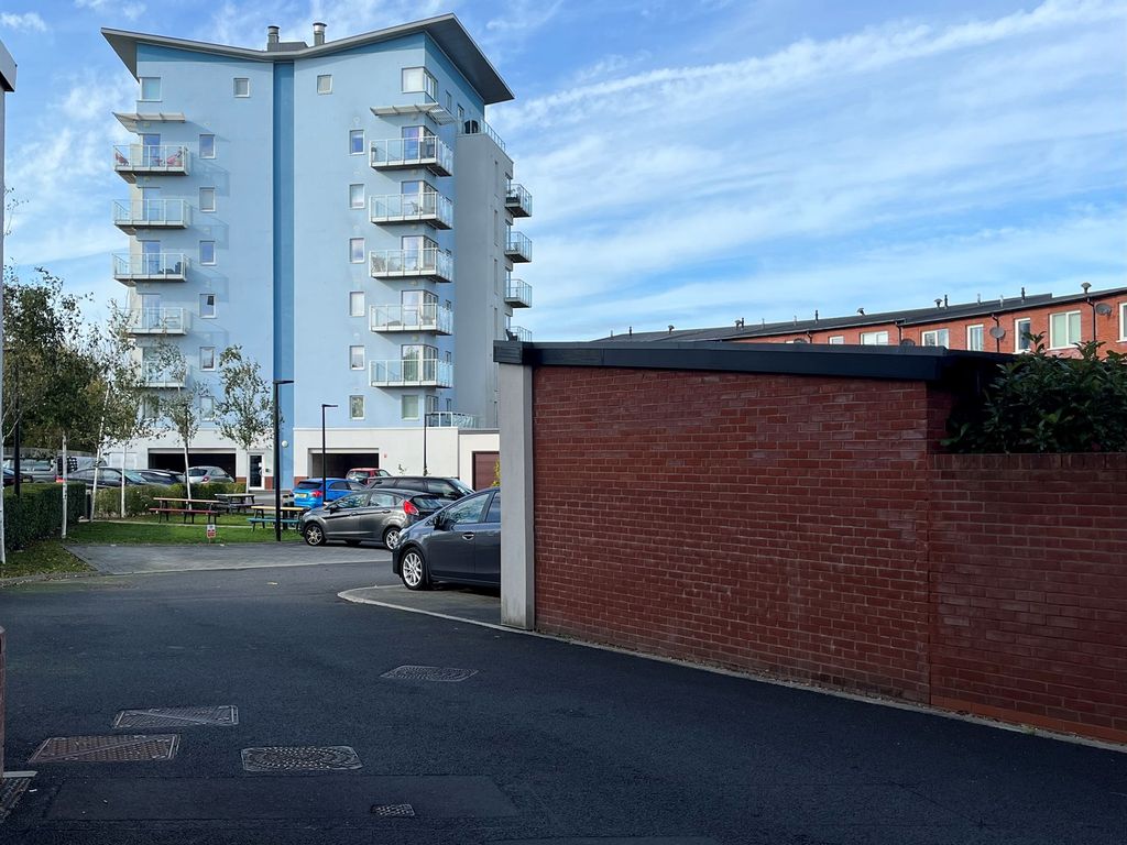 2 Bed Flat For Sale In Trem Elai, Penarth CF64 - Zoopla