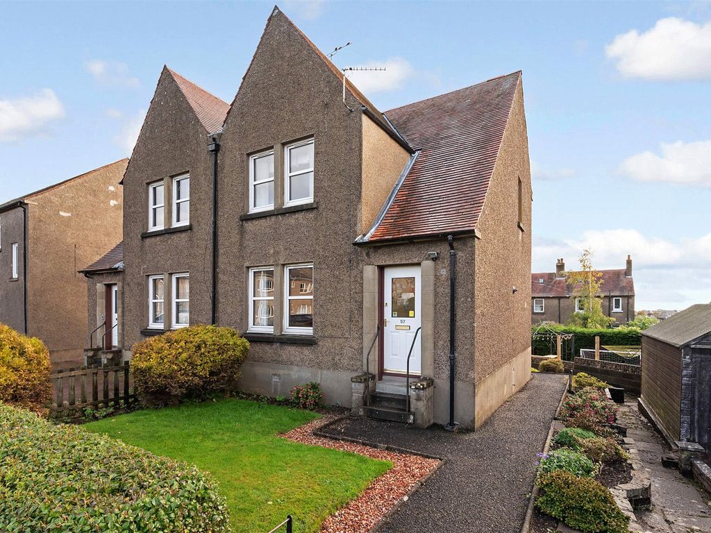 3 bed semidetached house for sale in Buntine Crescent, Stirling FK7