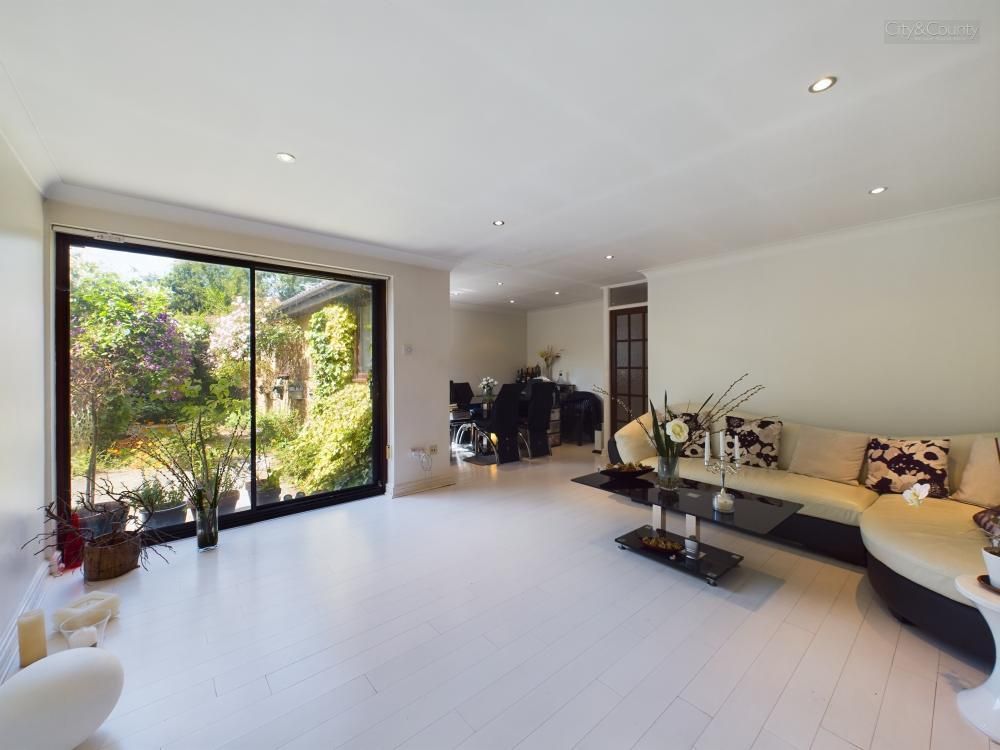 3 bed semi-detached bungalow for sale in Finchfield, Peterborough PE1