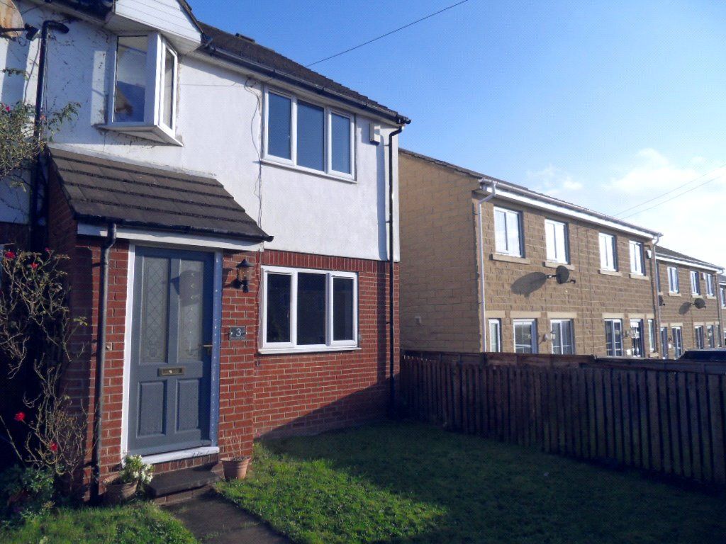 3 bed end terrace house for sale in Broadway Court, Thornhill, Dewsbury