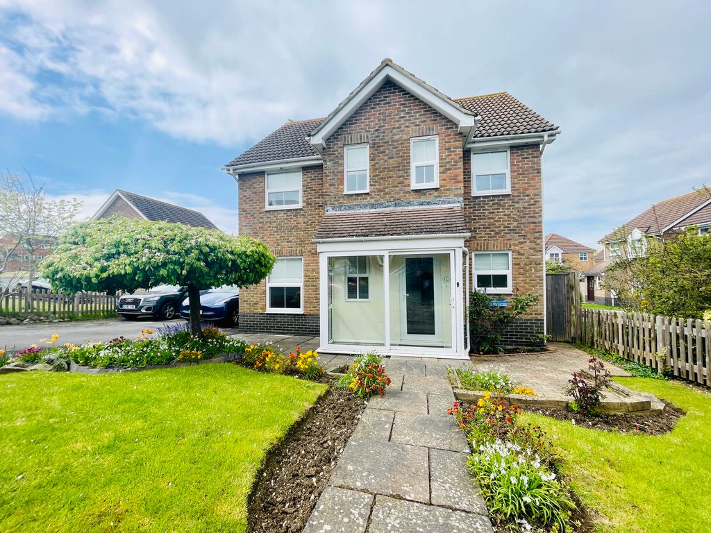 4 bed detached house for sale in Mendip Avenue, Eastbourne BN23 Zoopla