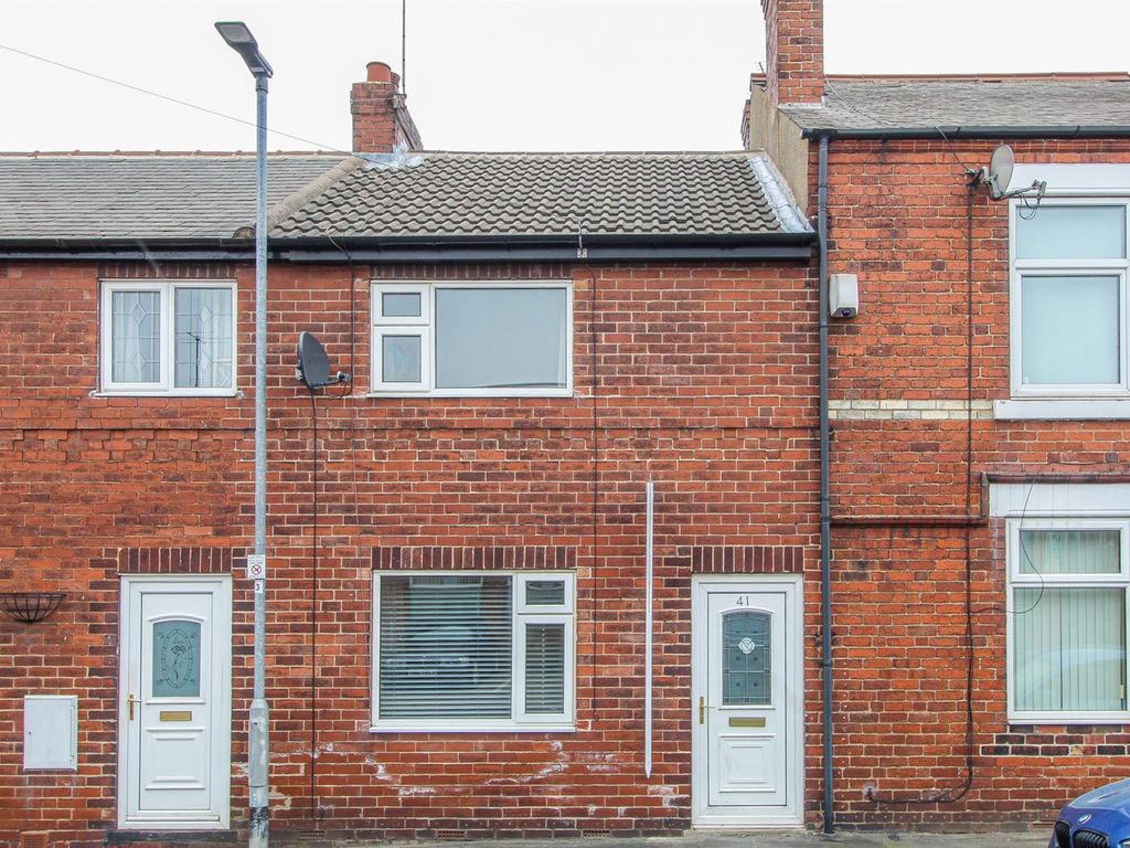 2 bed terraced house for sale in King Street, Pontefract WF8 Zoopla
