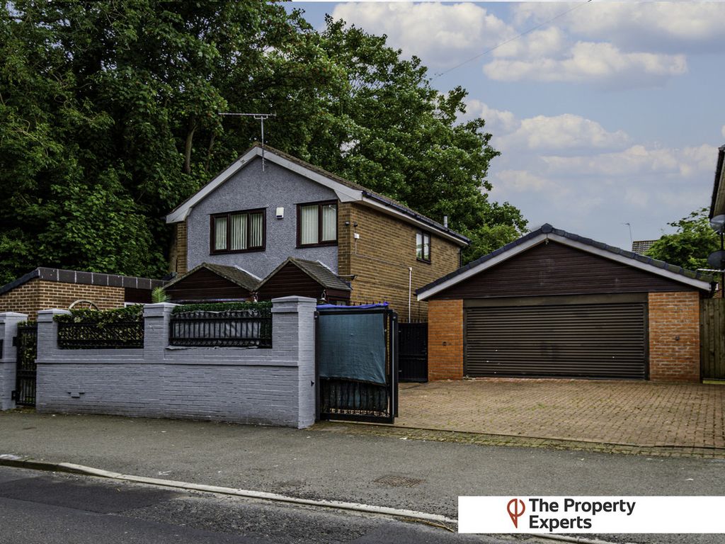 6 bed detached house for sale in Lydiate Lane, Liverpool L25, £390,000