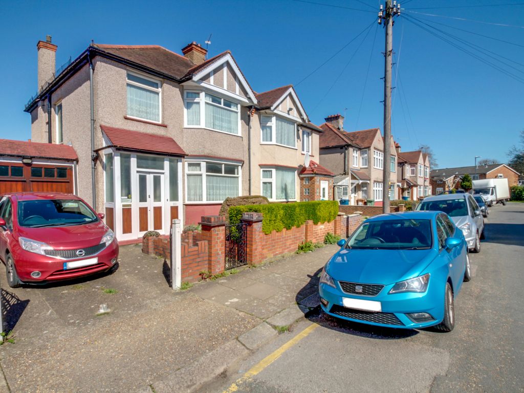 3 bed semidetached house for sale in Spencer Road, Wealdstone, Harrow
