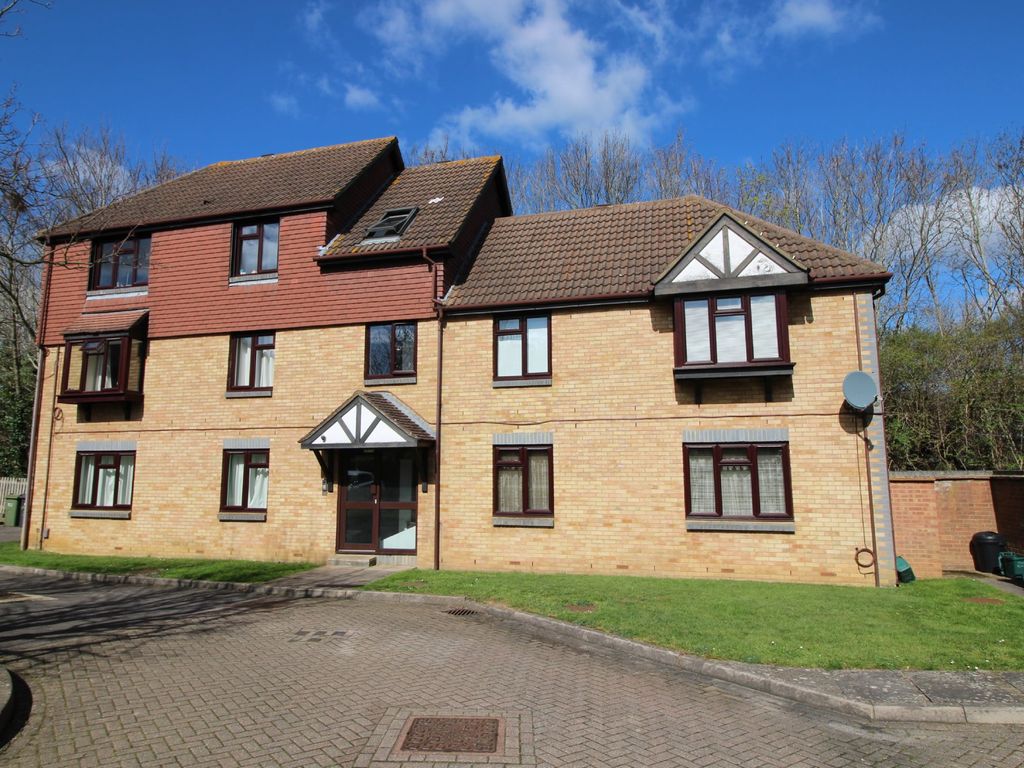 1 bed flat to rent in Ladygrove Drive, Guildford, Surrey GU4 Zoopla