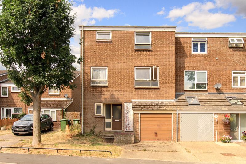 5 bed end terrace house for sale in Kingsley Walk, Tring HP23 Zoopla