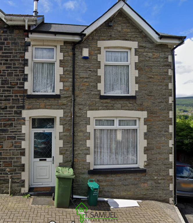 4 bed end terrace house to rent in The Triangle, Mountain Ash CF45, £
