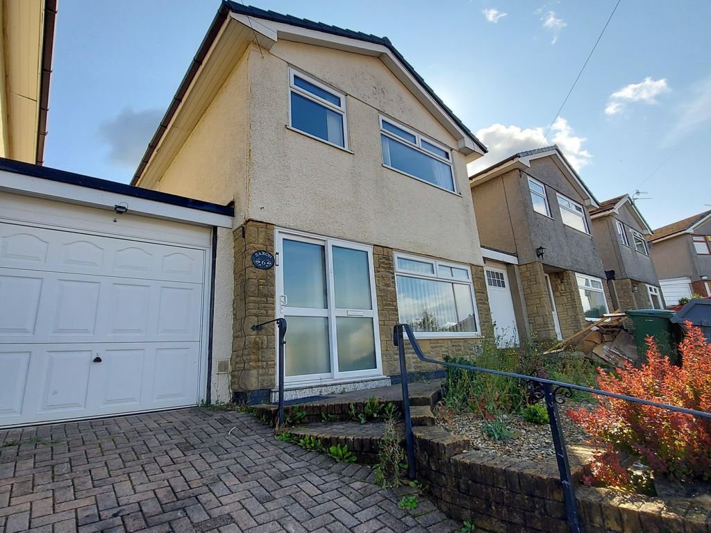 3 bed property to rent in Meadow Close, Pengam, Blackwood NP12 Zoopla