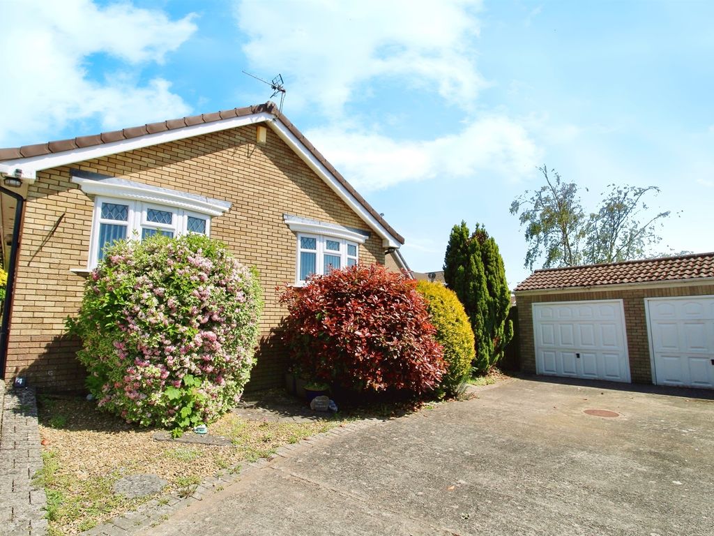 3 bed detached bungalow for sale in Keteringham Close, Sully, Penarth