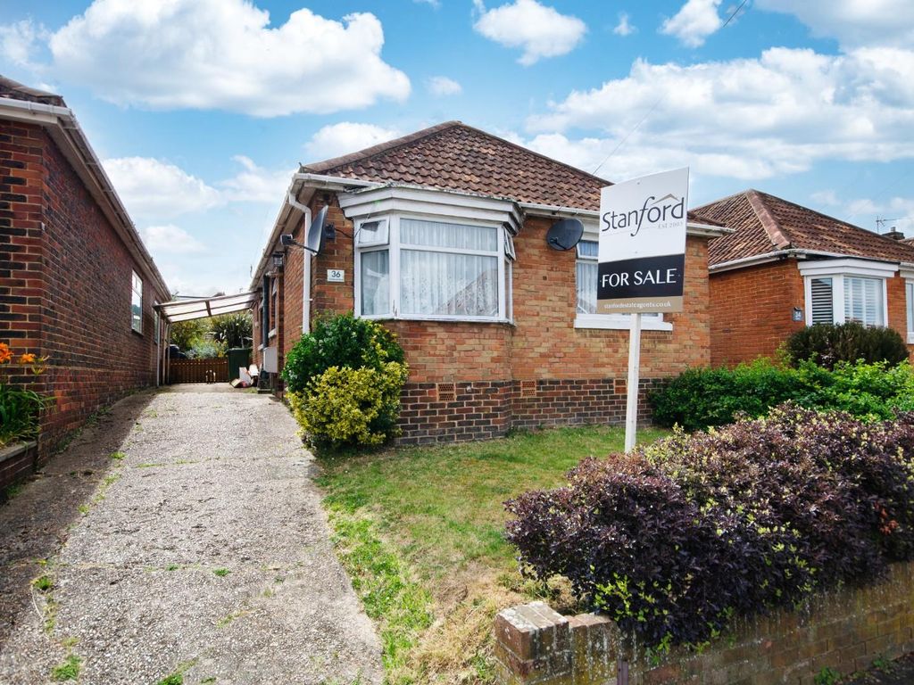 3 bed detached bungalow for sale in Cleveland Road, Midanbury