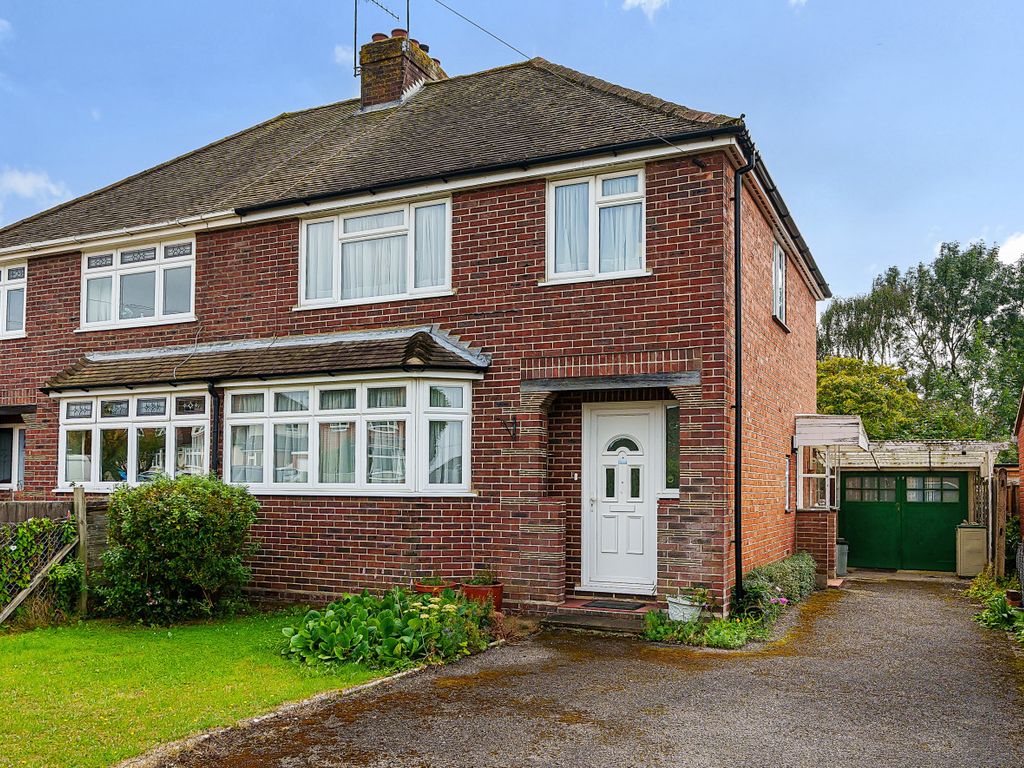 3 bed semidetached house for sale in Dynevor Place, Fairlands