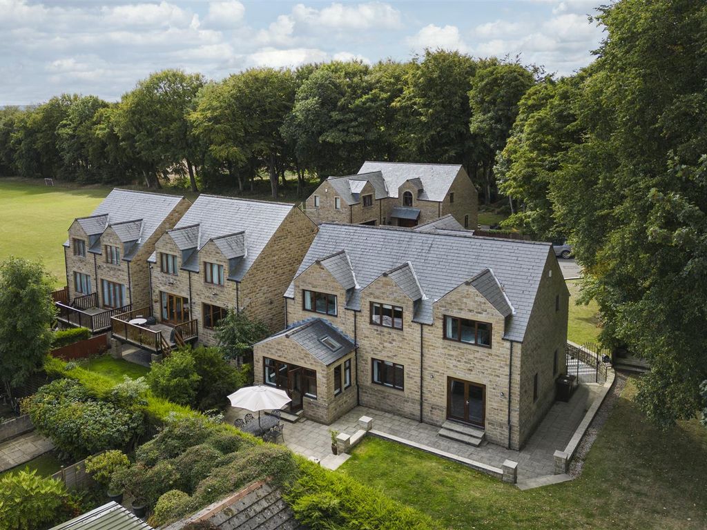 Rafborn Avenue, Salendine Nook, Huddersfield HD3