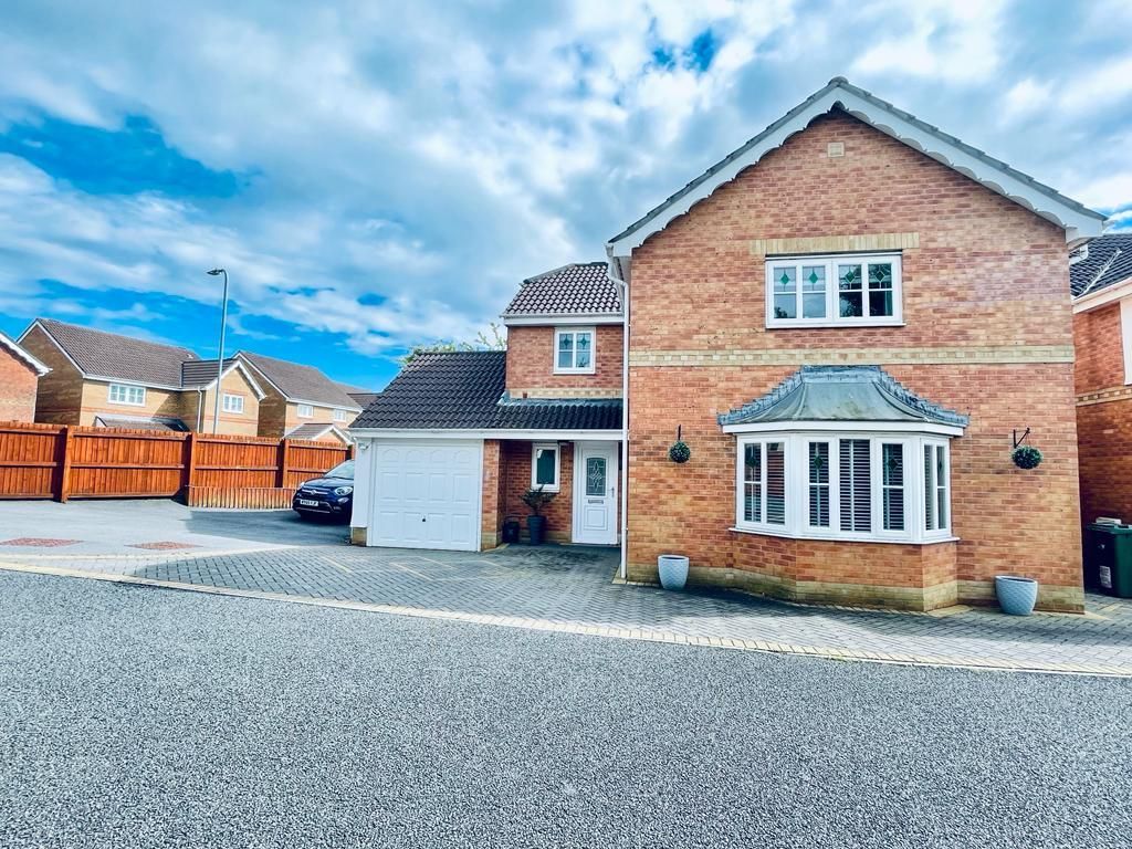 4 bed detached house for sale in Pant Bryn Isaf, Llwynhendy, Llanelli