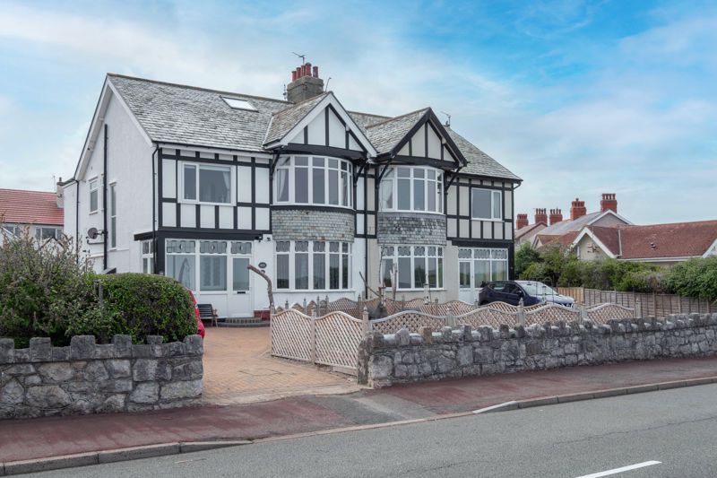 2 bed flat for sale in Marine Drive, Rhos On Sea, Colwyn Bay LL28 Zoopla