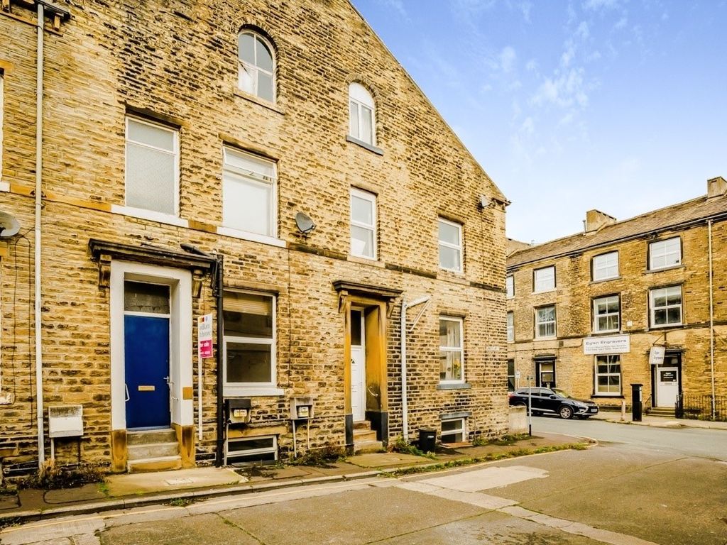 Sunderland Street, Halifax HX1  