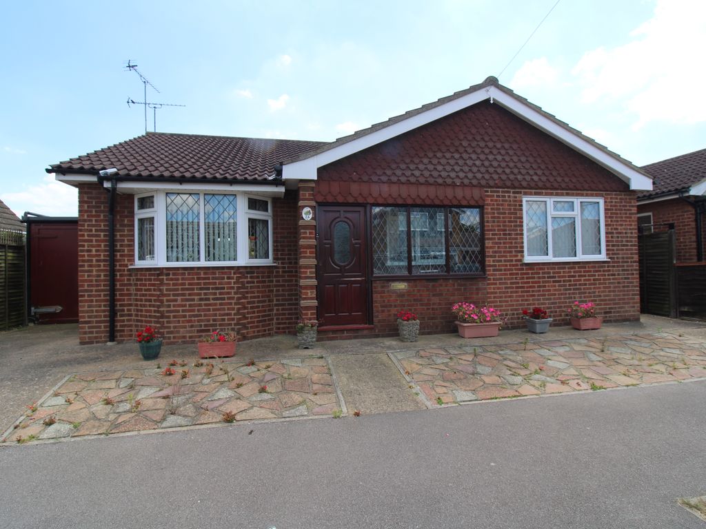 3 bed bungalow for sale in Delfzul Road, Canvey Island SS8 Zoopla