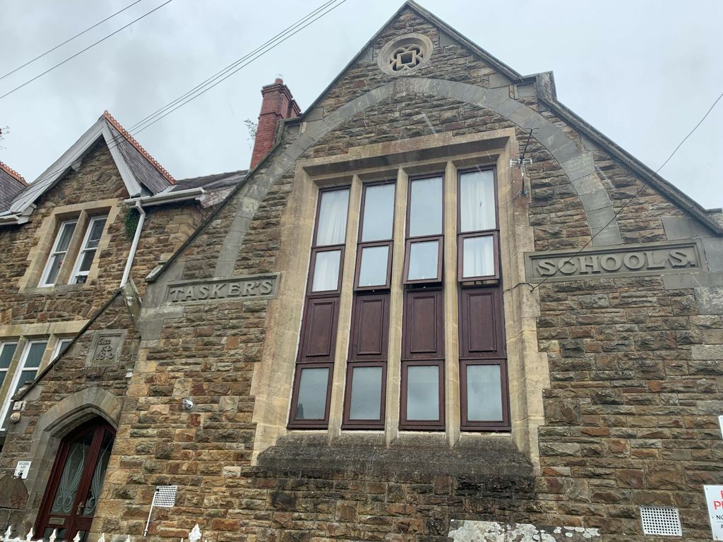 2 bed flat to rent in Tower Hill, Haverfordwest SA61, £595 pcm Zoopla