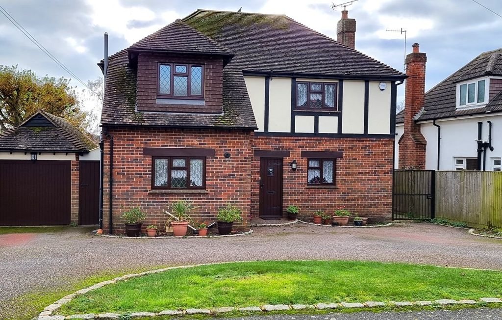 3 bed detached house for sale in Wealden Way, BexhillOnSea TN39, £599,950 Zoopla