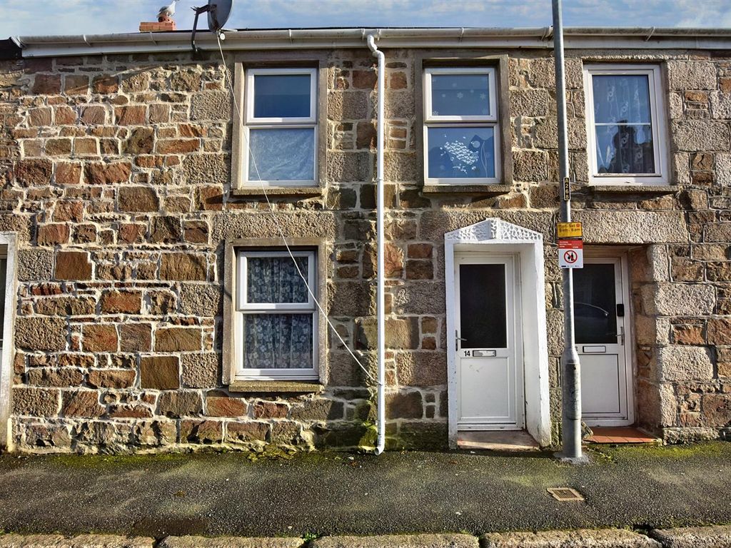 3 bed terraced house for sale in Union Street, Camborne TR14, £172,500