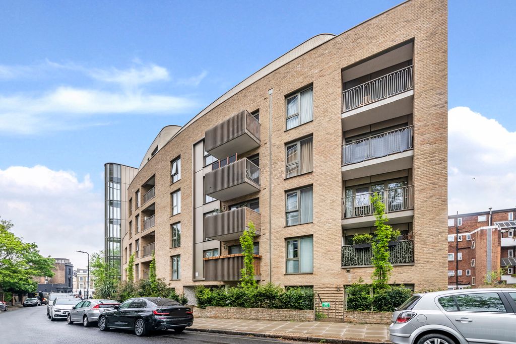 2 bed flat for sale in Lawn Road, London NW3 Zoopla