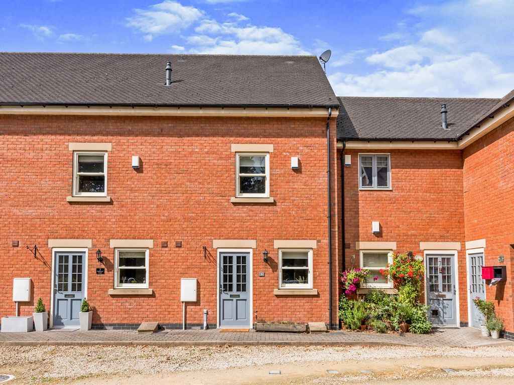 3 bed town house for sale in Oakhurst Court, Shenstone, Lichfield WS14