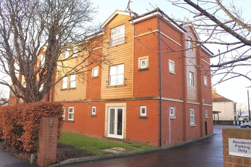 1 bed flat to rent in Vicarage Court, Victoria Avenue, Redfield