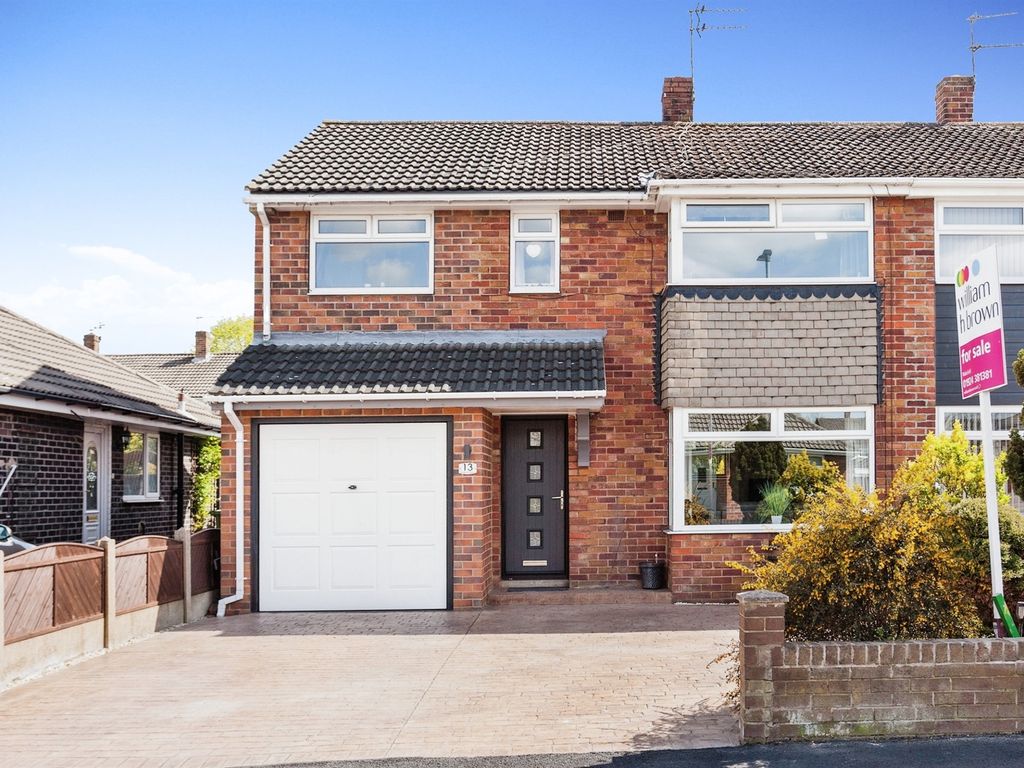 4 bed semidetached house for sale in Thornes Moor Avenue, Wakefield