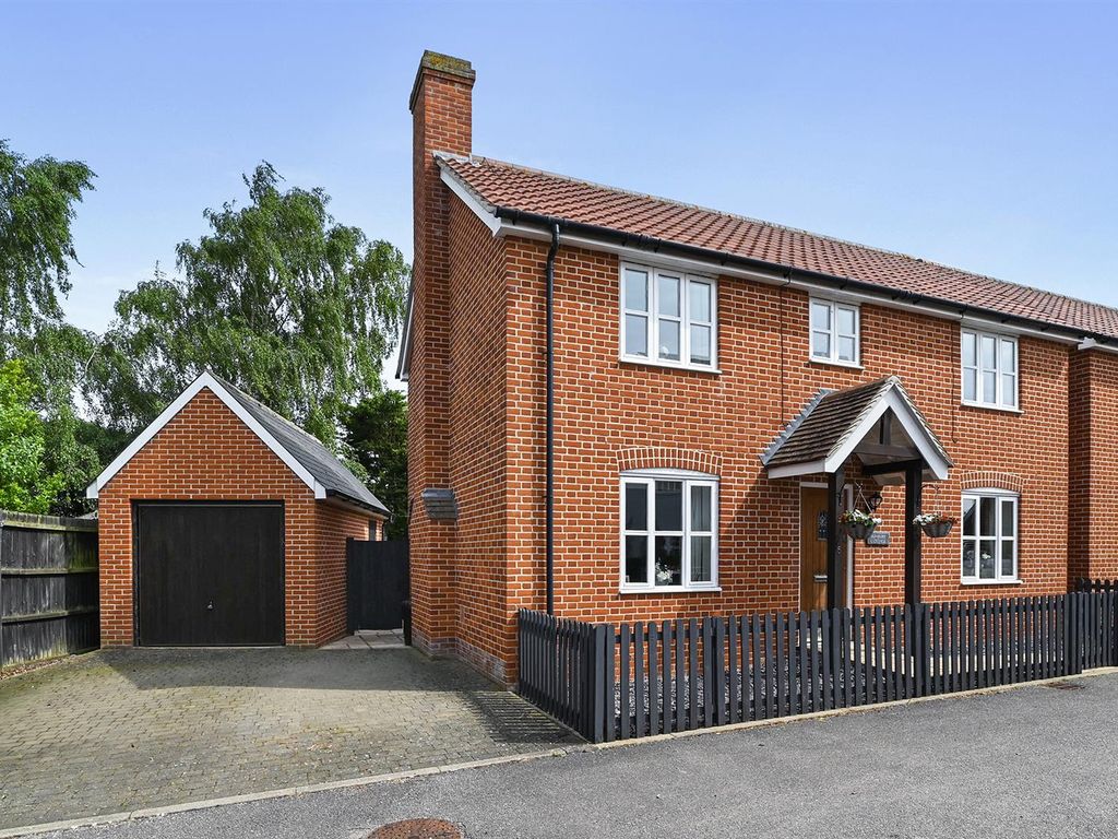 3 bed detached house for sale in Viking Close, Gislingham, Eye IP23