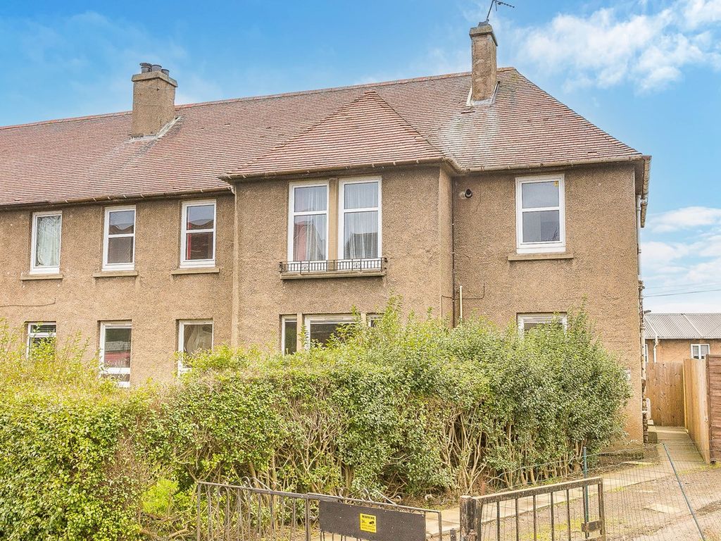 3 bed property for sale in Fernieside Crescent, Gilmerton, Edinburgh