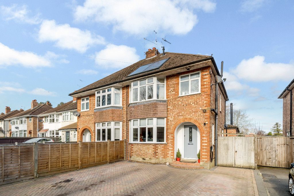 3 bed semidetached house for sale in Ship Lane, Farnborough GU14 Zoopla