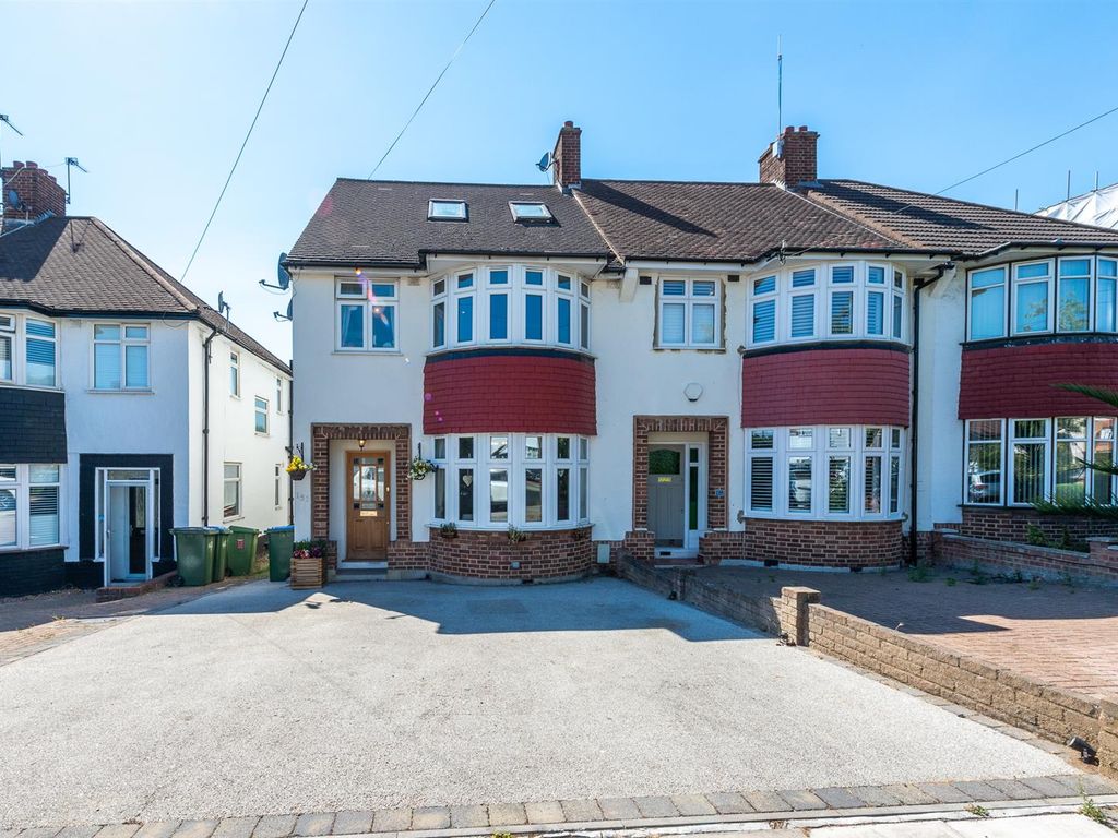 4 bed semidetached house for sale in Glenesk Road, London SE9 Zoopla