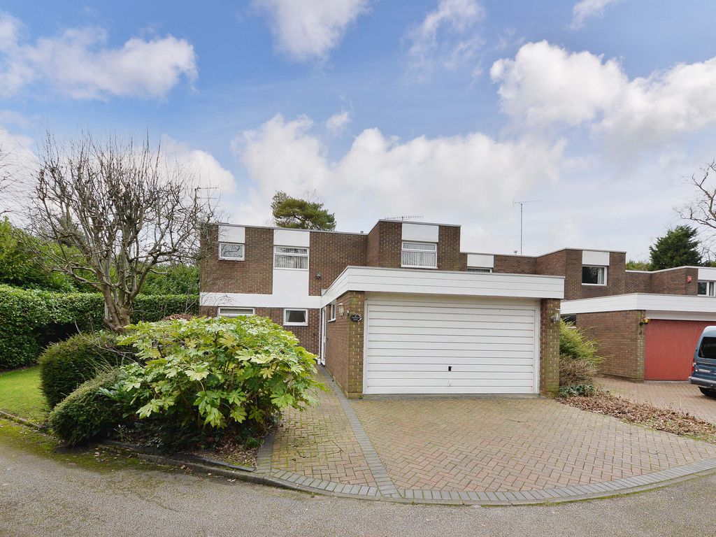 4 bed end terrace house for sale in Grenfell Drive, Edgbaston