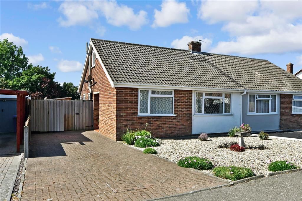 3 bed bungalow for sale in Alexander Drive, Faversham, Kent ME13 Zoopla