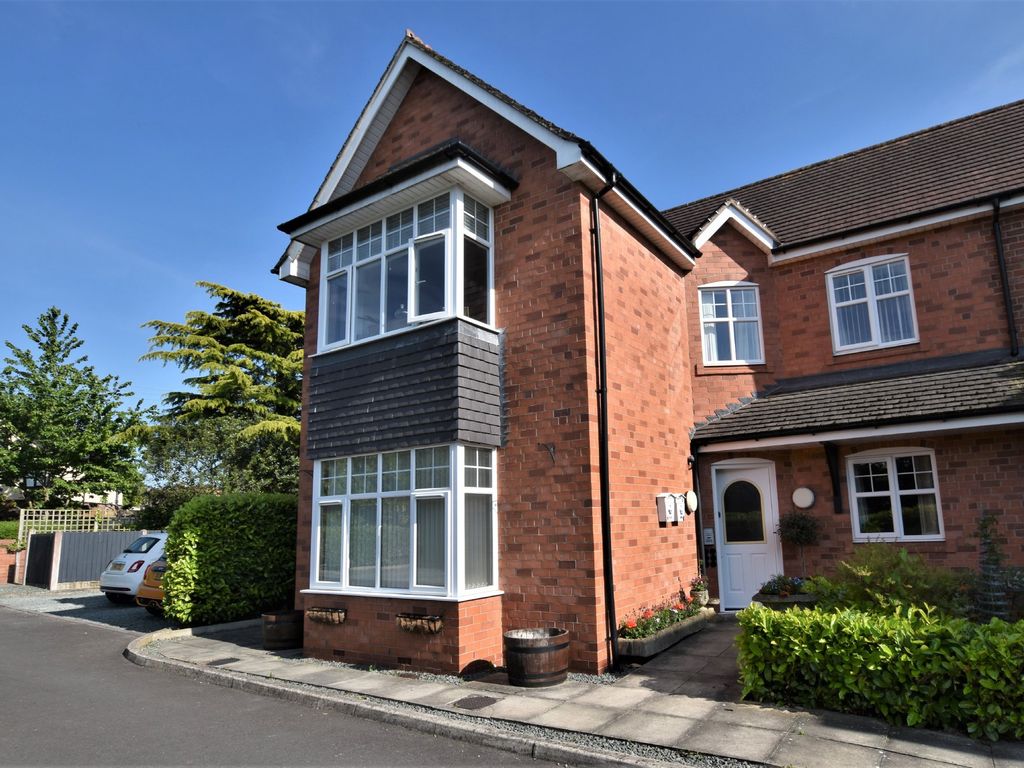 2 bed flat for sale in The Lodge, Alexandra Road, Market Drayton TF9