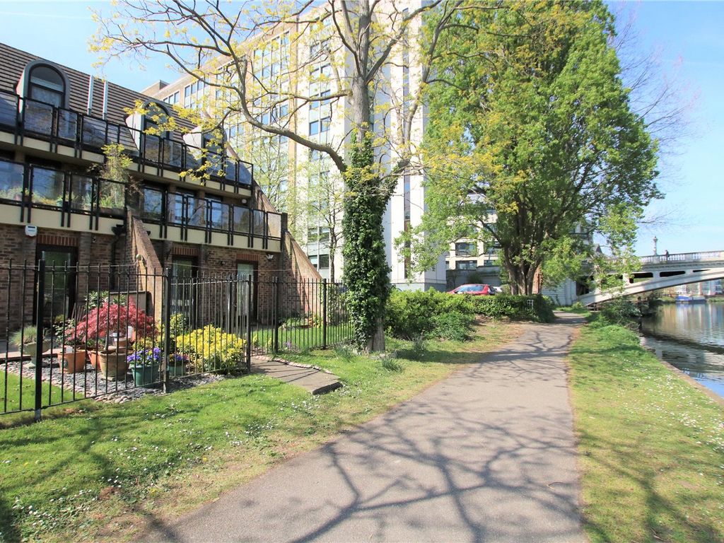 2 bed flat to rent in Kingfisher Place, Reading, Berkshire RG1 Zoopla