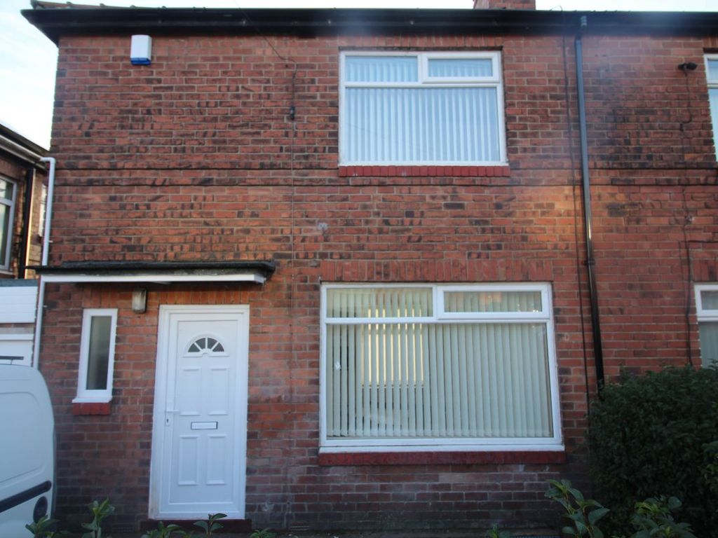 2 bed semidetached house to rent in Oakfield Gardens, Benwell