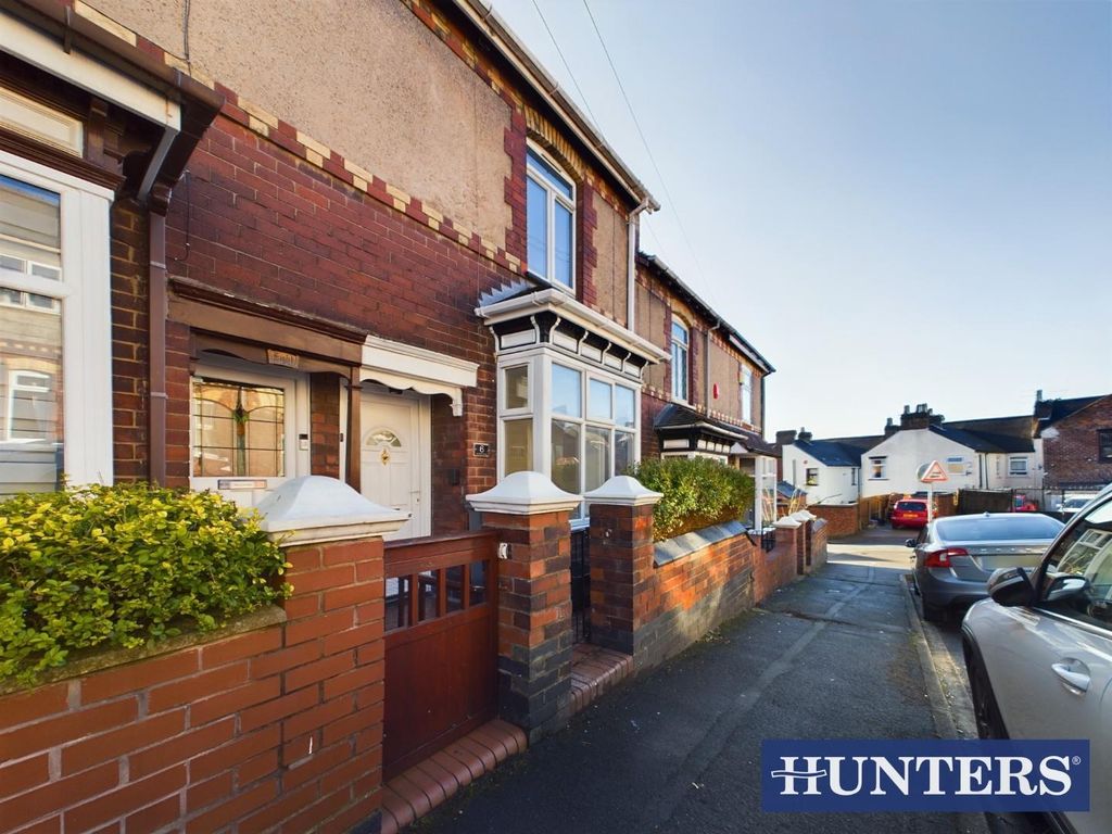 2 bed terraced house to rent in Jackfield Street, Burslem, StokeOn
