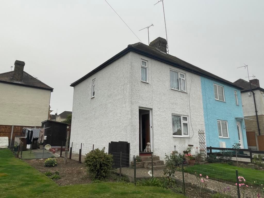 3 bed semidetached house for sale in 69 Hawthorn Road, Strood