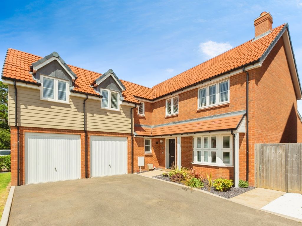 5 bed detached house for sale in Charles Kidnee Way, Stoke Mandeville