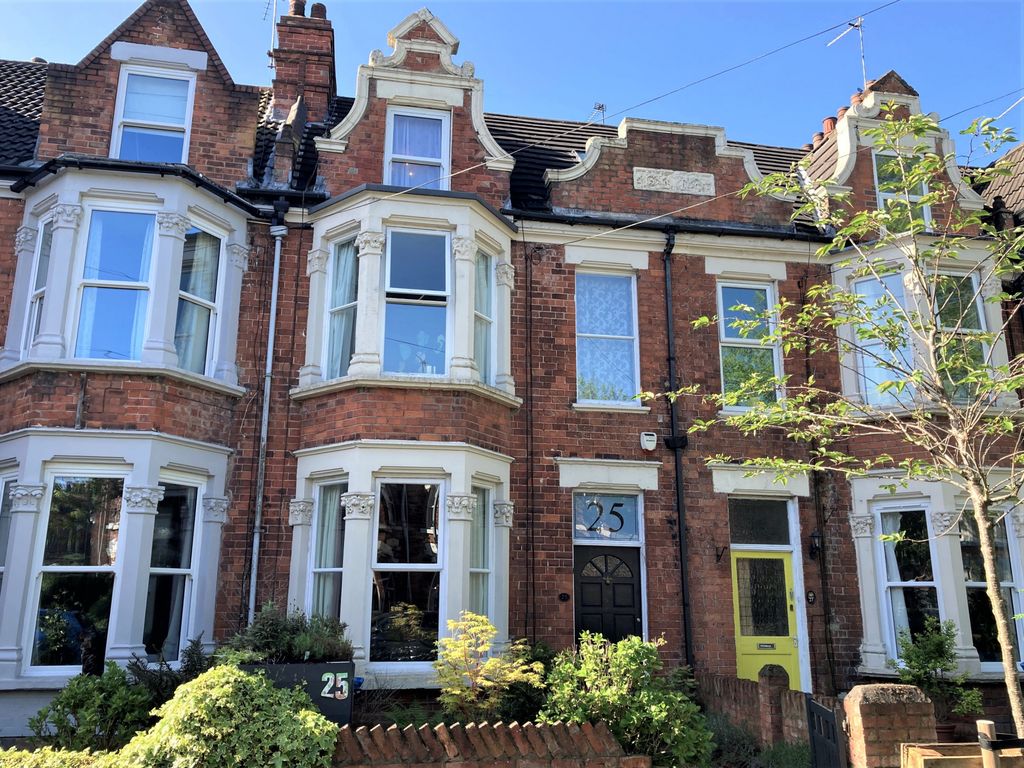 5 bed terraced house for sale in Ella Street, Hull HU5 Zoopla