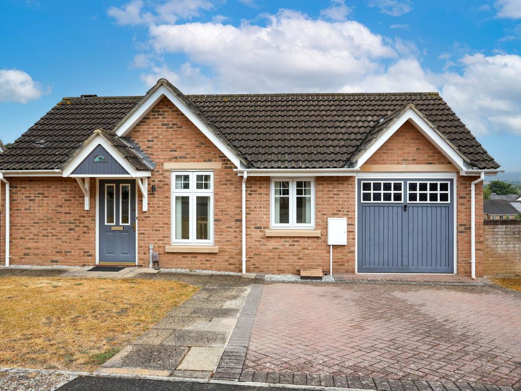 4 bed detached house for sale in Sandford View, Newton Abbot TQ12 Zoopla
